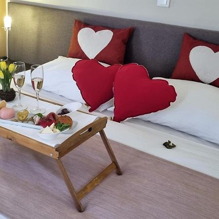 ヴァラズディンスケ・トプリツェ Sobe Bernarda Bed & Breakfast エクステリア 写真