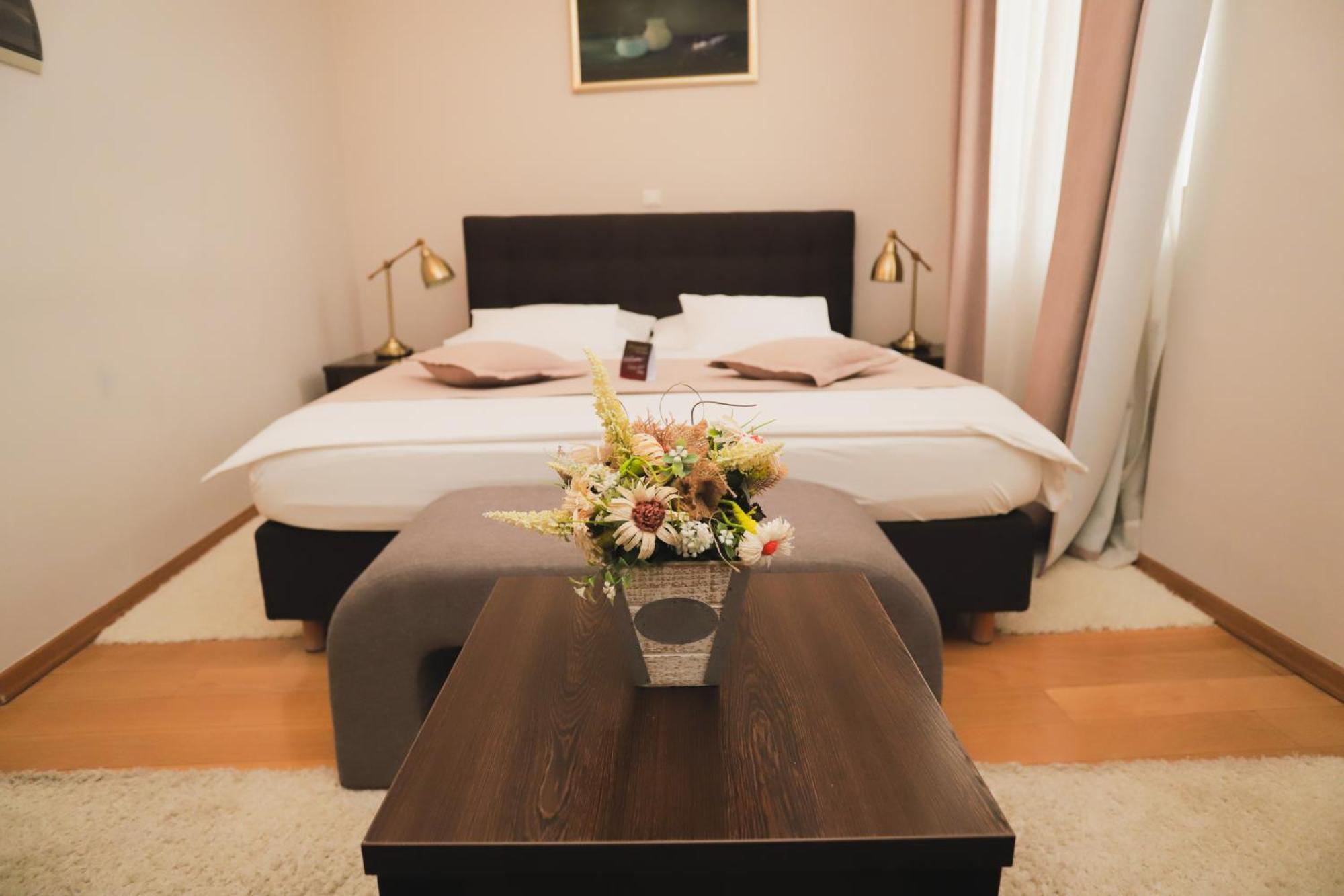 ヴァラズディンスケ・トプリツェ Sobe Bernarda Bed & Breakfast エクステリア 写真